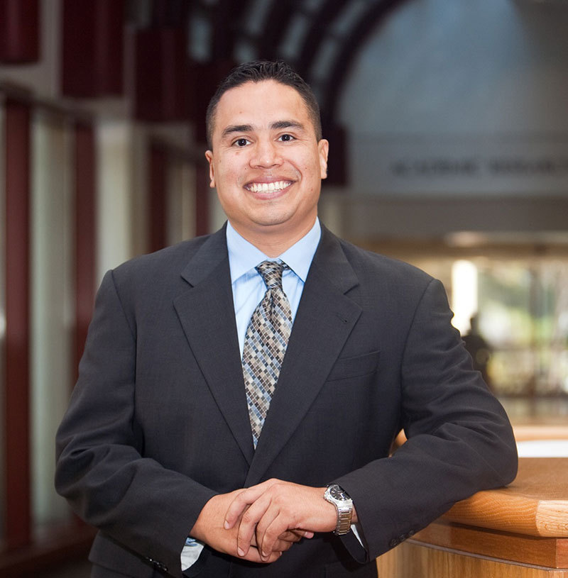 호세 트레비노, M.D.