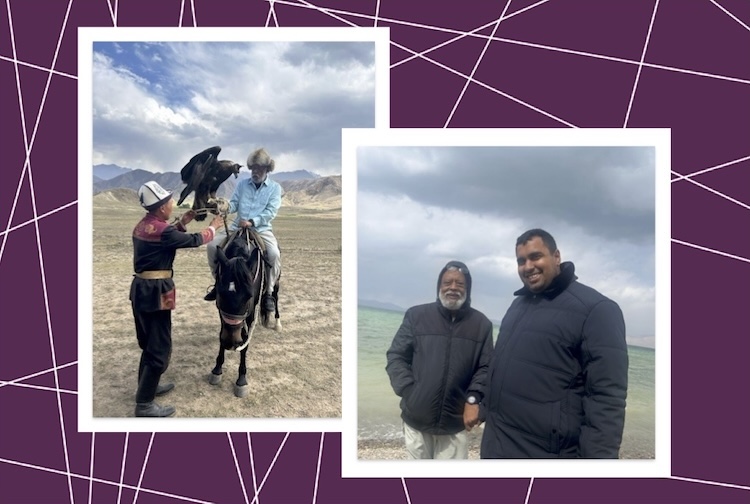 의사 진료 후 함께 서 있는 두 남자