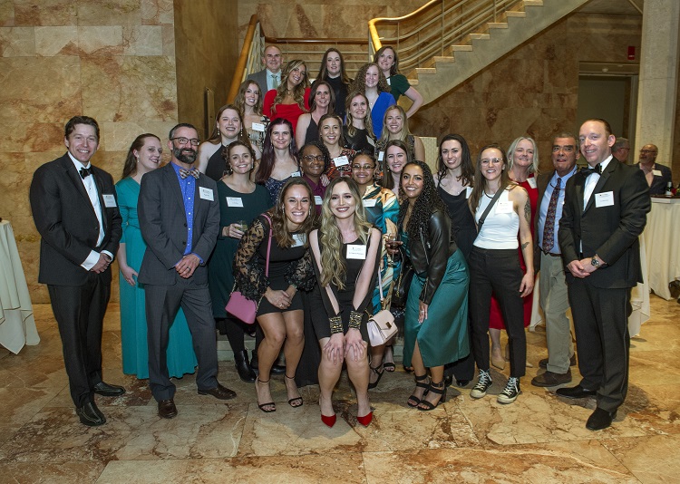 Evans-Haynes Burn Center 75주년 축하 참석자