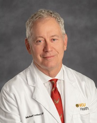 박사. 마이클 렌하트