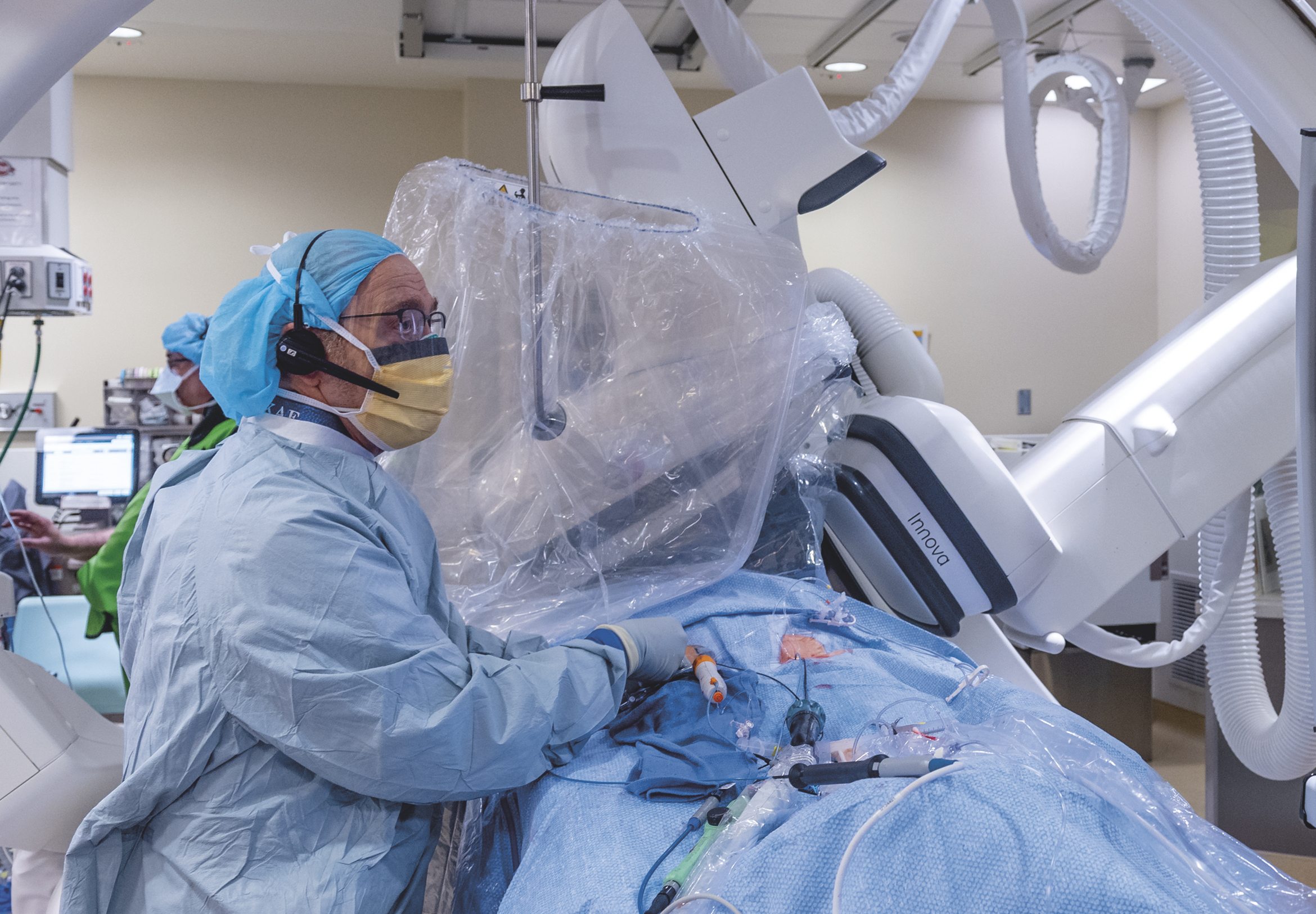 박사. Kenneth Ellenbogen은 CHAMPION-AF 임상 시험을 준비합니다.