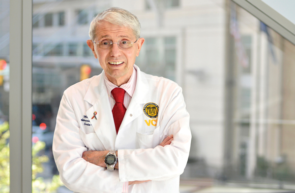 박사. 마이클 L. 헤스